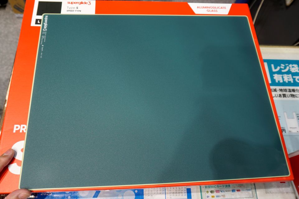 Pulsarの強化ガラスマウスパッド「Superglide3 Glass Mousepad」が店頭