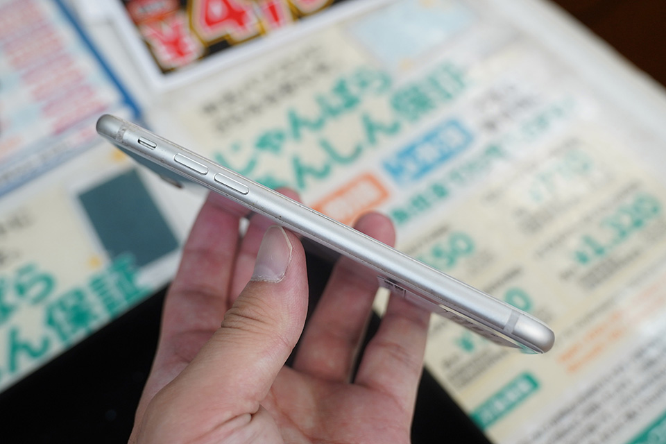 iPhone 8 64GB」が4,980円！保証なしのジャンク品セール - AKIBA PC