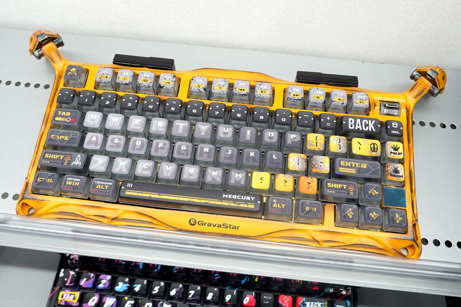 Mercury K1 Pro バトルウォーンイエロー(US)