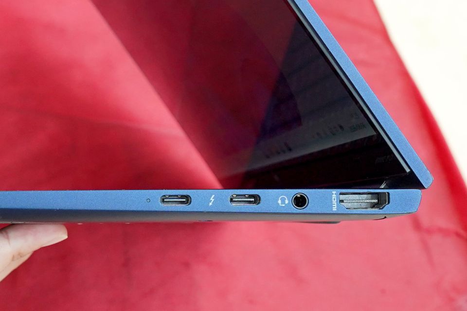 第11世代Core搭載の13.3インチ2in1「Elite Dragonfly G2」が64,800円