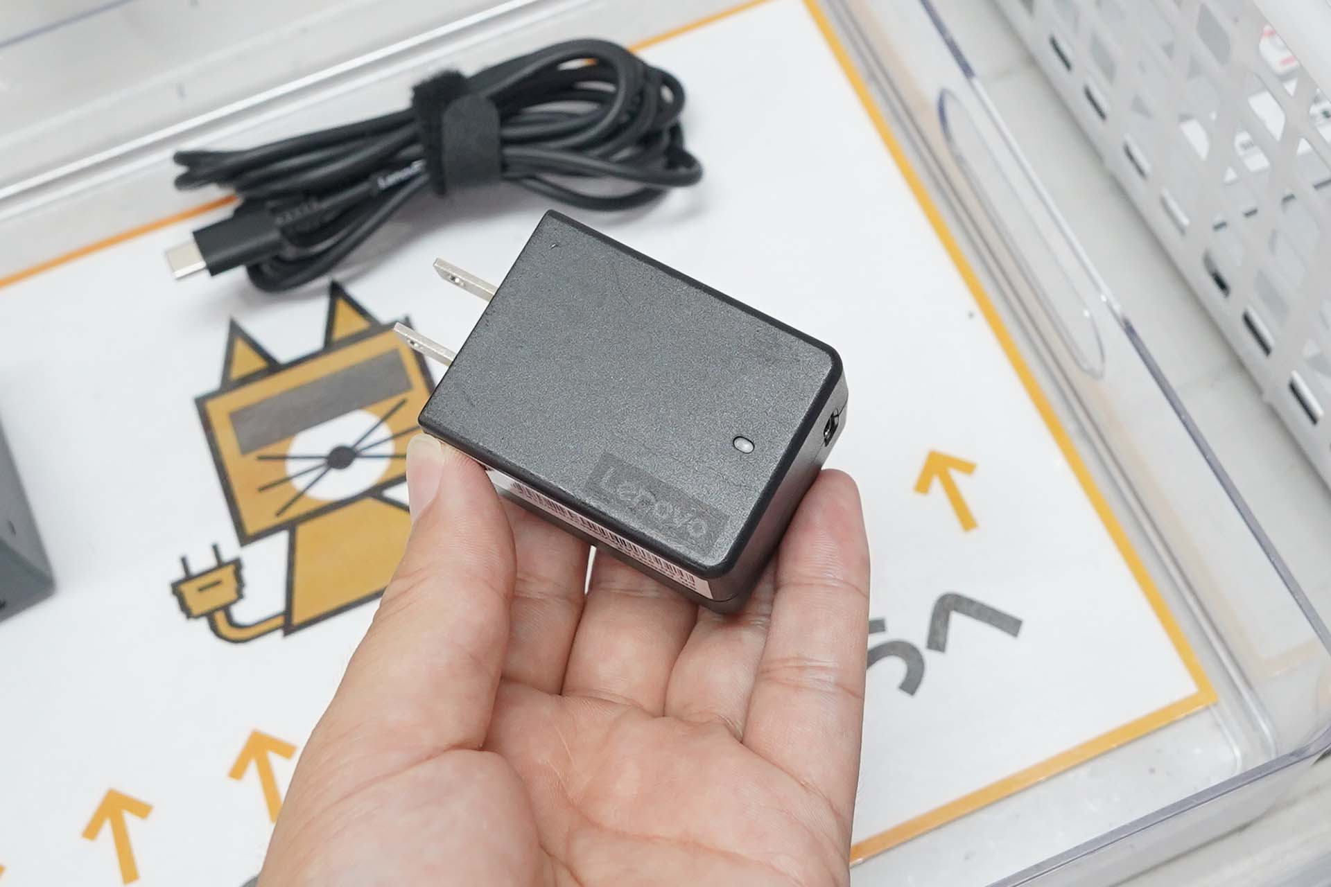 Lenovo 45W USB Type-C ウルトラポータブルアダプタ 1,500円