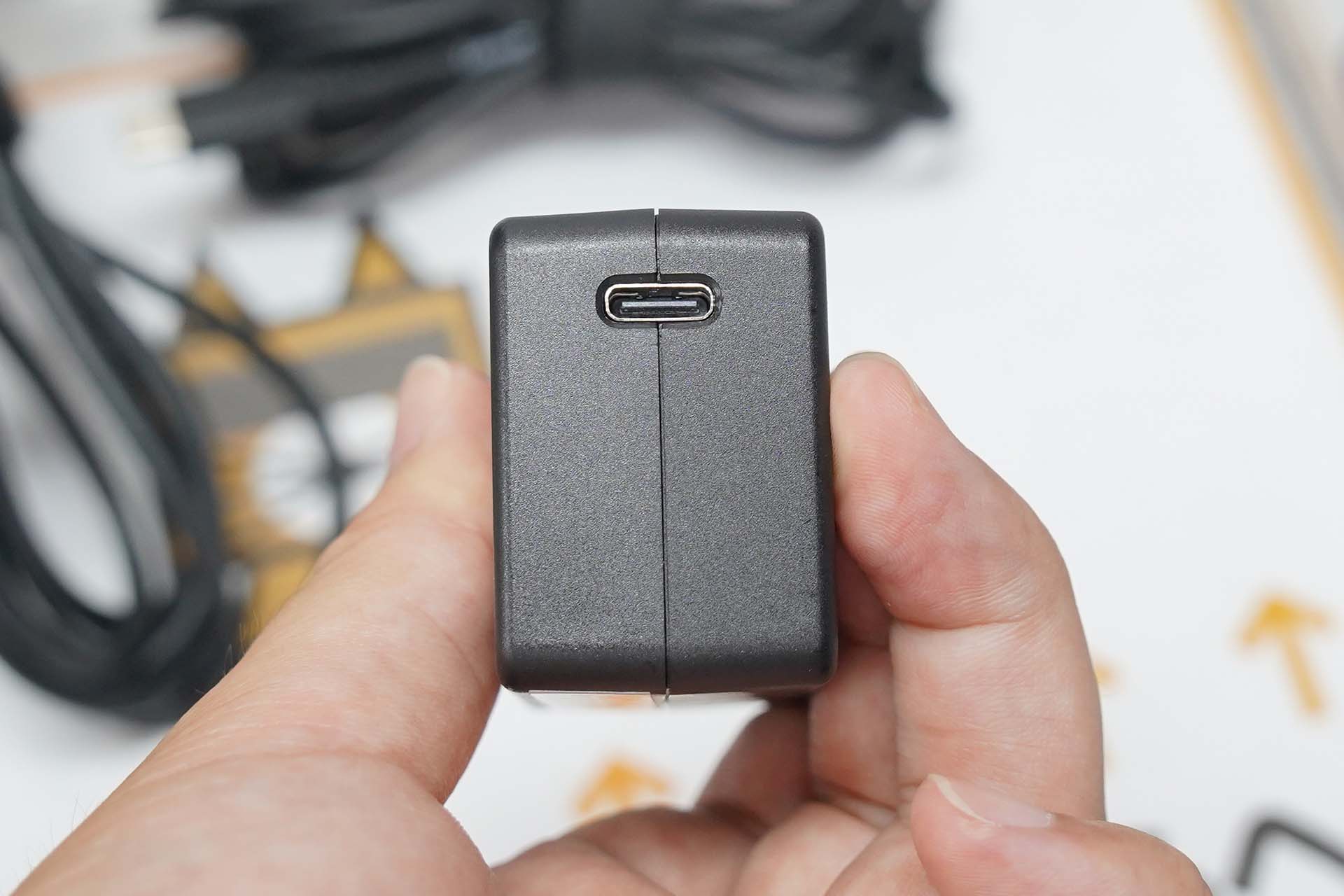 Lenovo 45W USB Type-C ウルトラポータブルアダプタ 1,500円