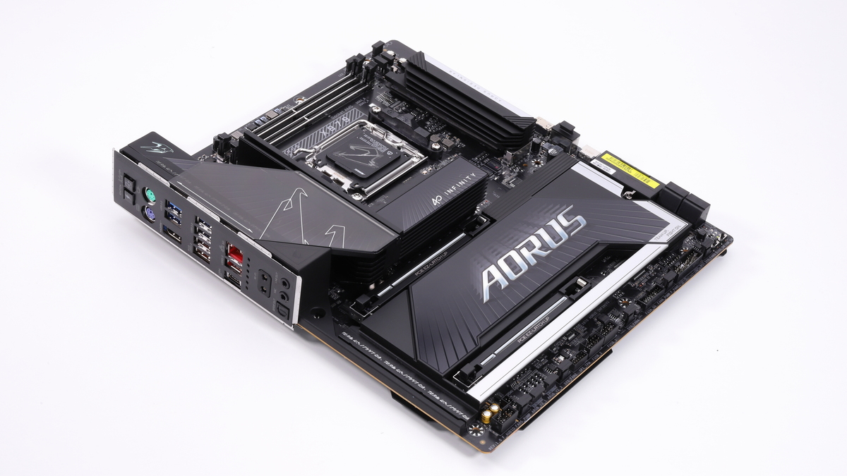 GIGABYTE X870 AORUS INFINITY
