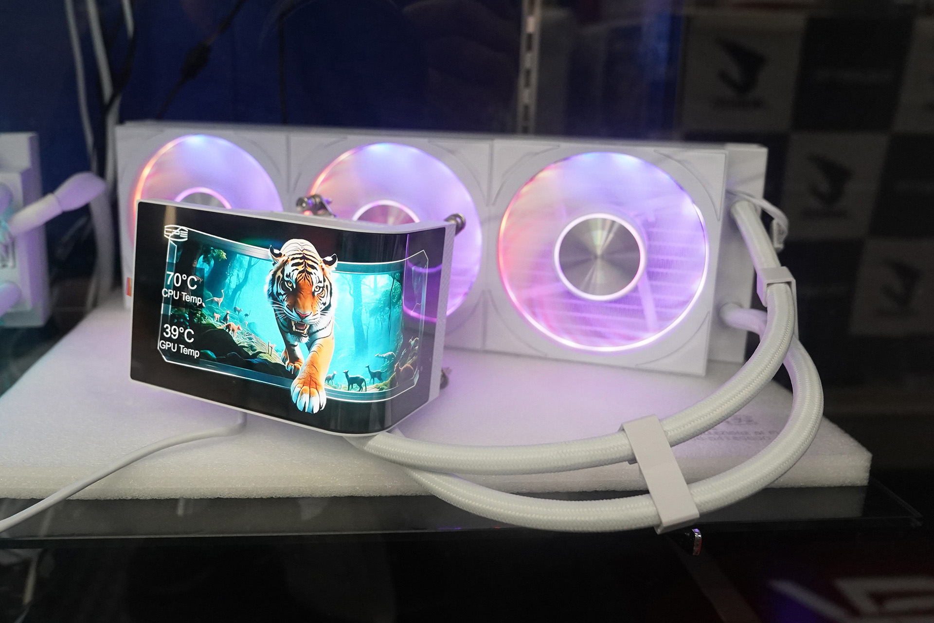 「DV360-ARGB-WH」