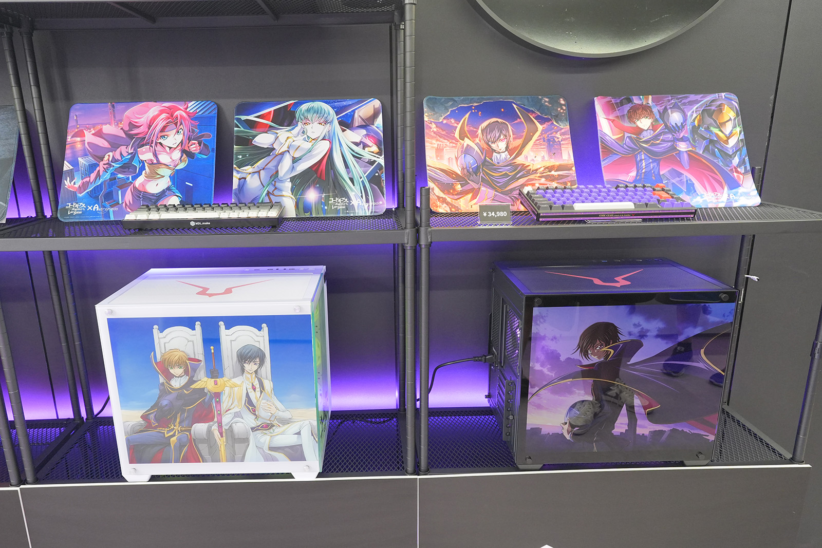 Astromedaが手掛けるコラボモデルの展示も
