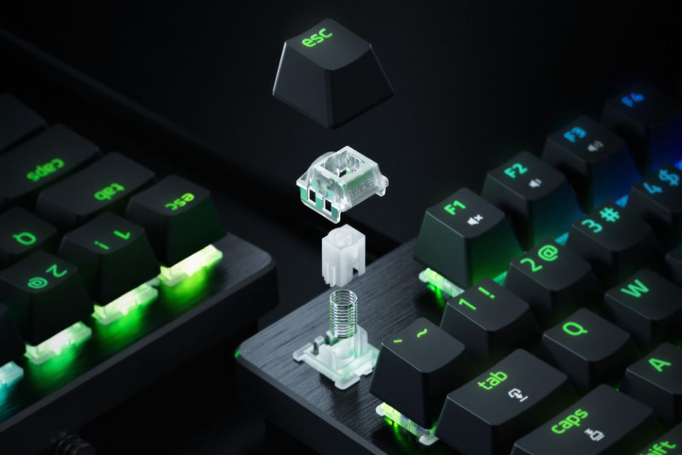 Razerの磁気スイッチ採用キーボード「Huntsman V3 HE Magnetic 8KHz
