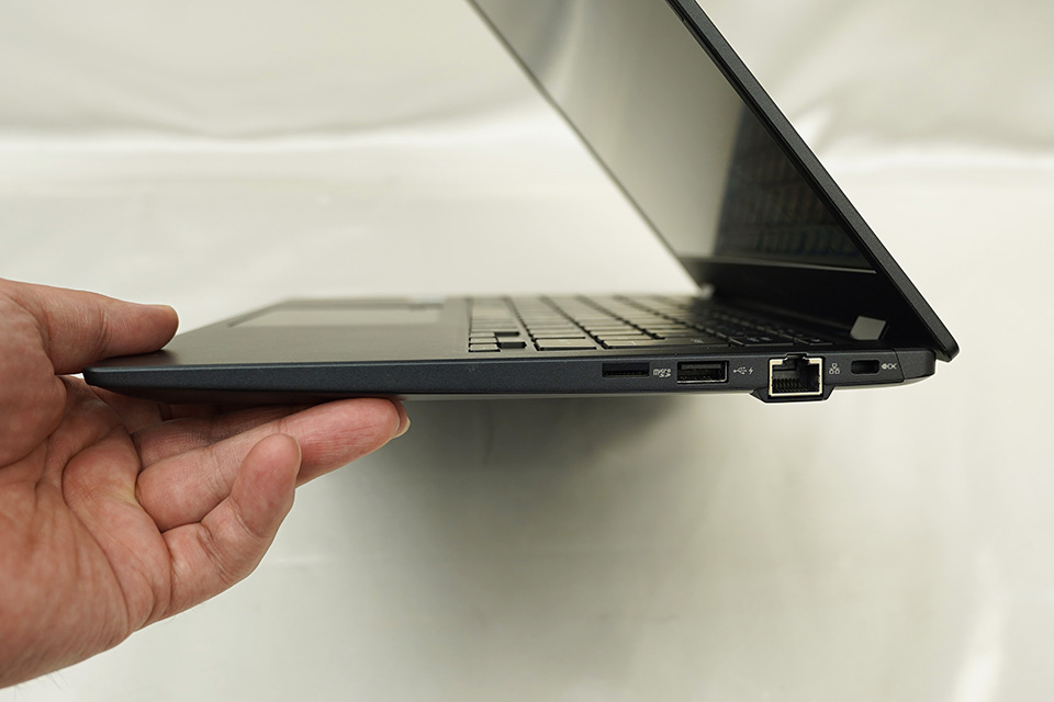 Core i5-1235Uや16GBメモリ搭載の13.3型「dynabook G83/KV」が59,800円