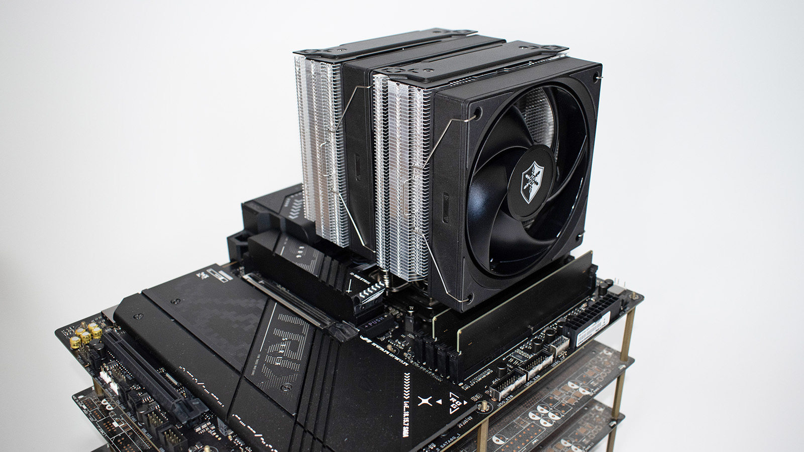 BA-CC02TFの性能をRyzen 7 9850X3Dで検証