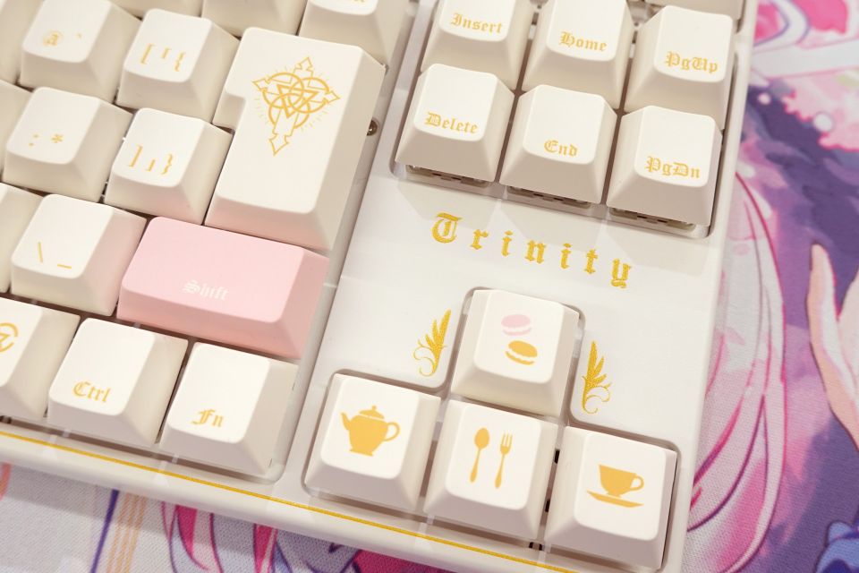 ブルーアーカイブ×ふもコレ トリニティ総合学園」コラボアイテムの予約