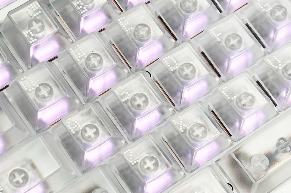 テンキーレスラピトリキーボード「RAKKA 80 EDGE」に新色SIGMA WHITE
