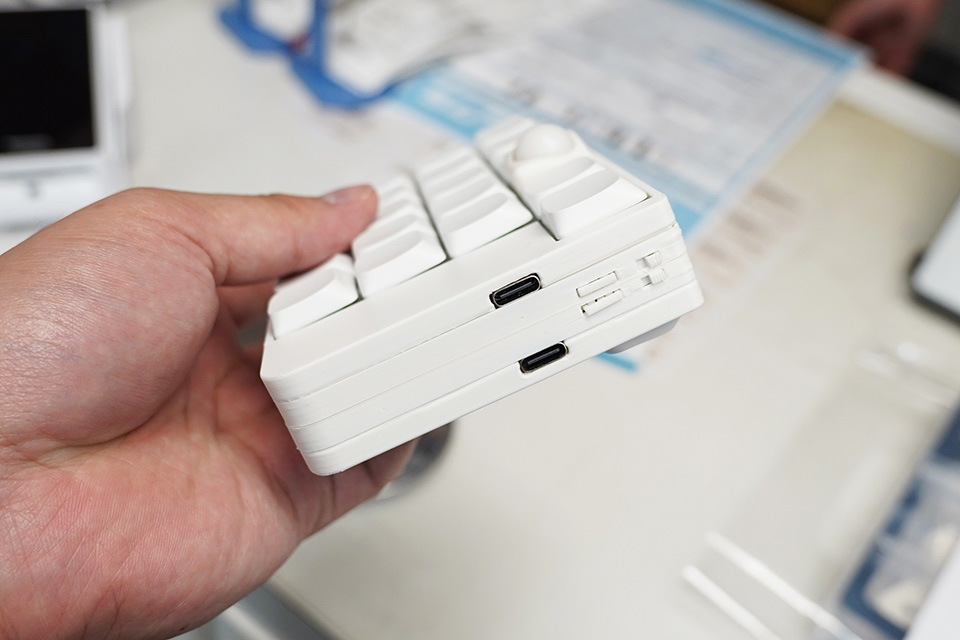1Uトラックボールやロータリーエンコーダー搭載の分割キーボード自作