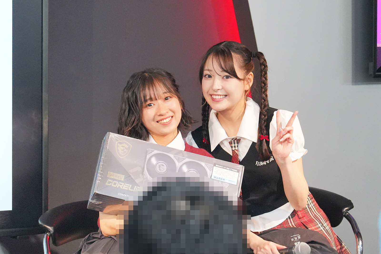 MSI GIRLSのHinasさん(左)、はる缶さん(右)