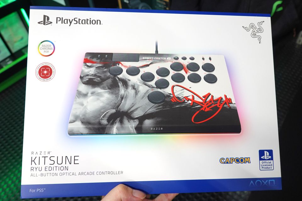 Razerのレバーレスアケコン「Kitsune」に『SF6』“リュウ”コラボモデル