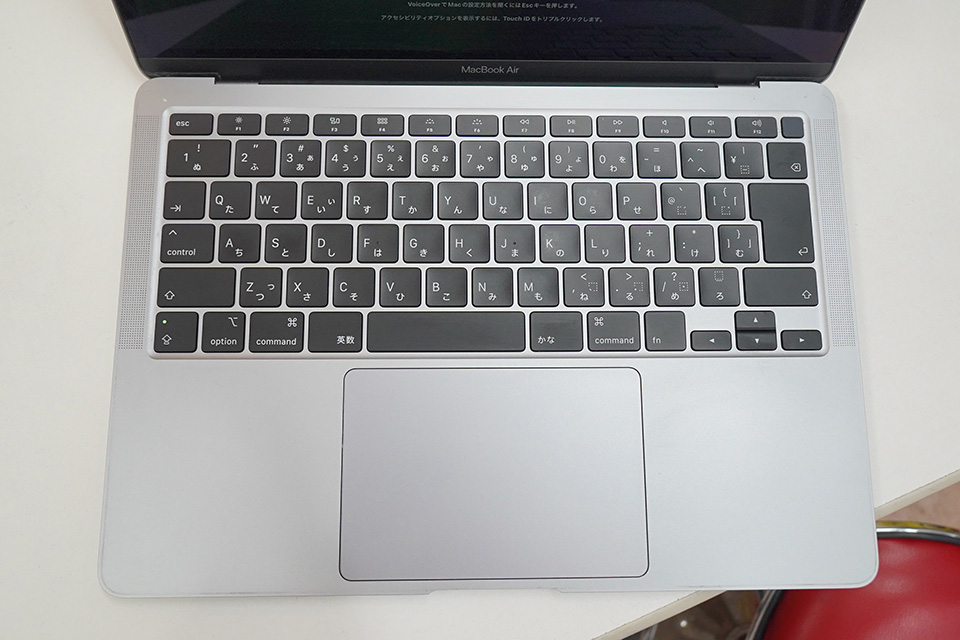 13.3インチMacBook Air 2020」が期間限定で45,800円、中古品が100台