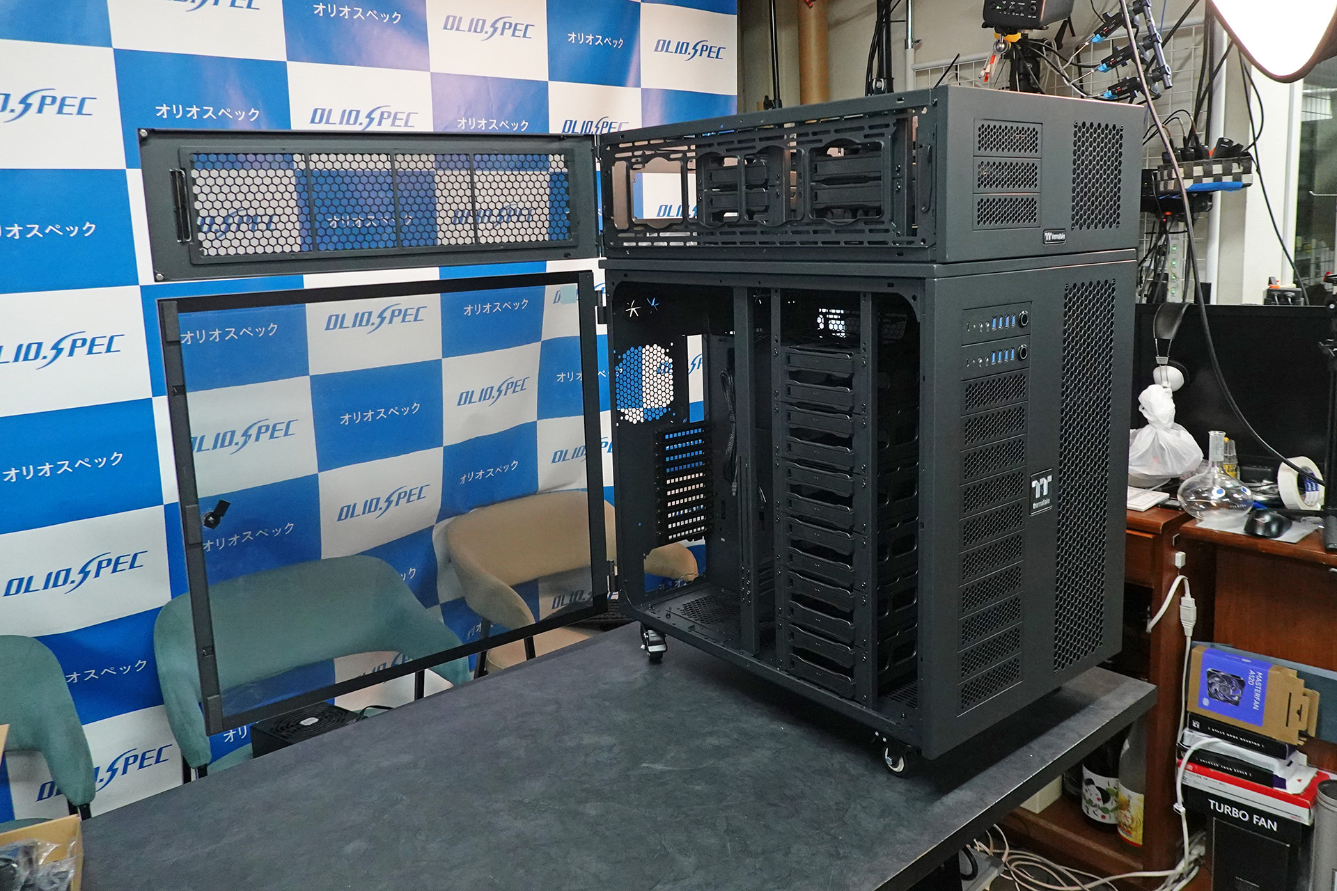別売りの専用拡張ユニット「AX200」とのスタッキング（連結）例