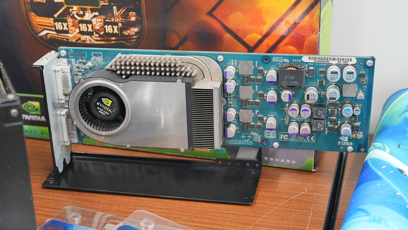 旧型のMacに搭載されていた専用設計のGeForce