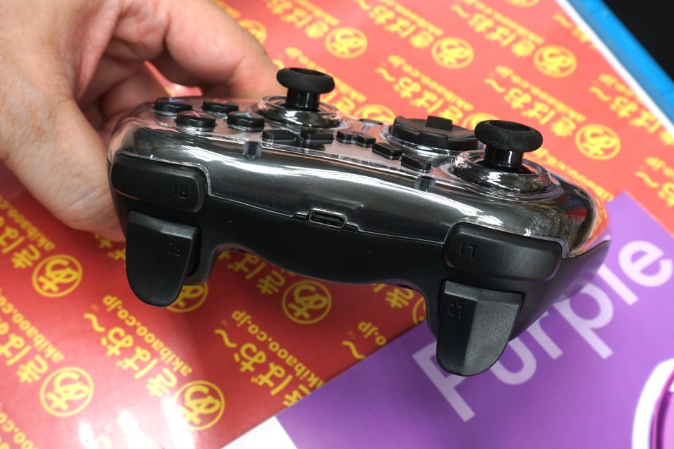 背面ボタン搭載のNintendo Switch対応ワイヤレスゲームパッドが1,700円