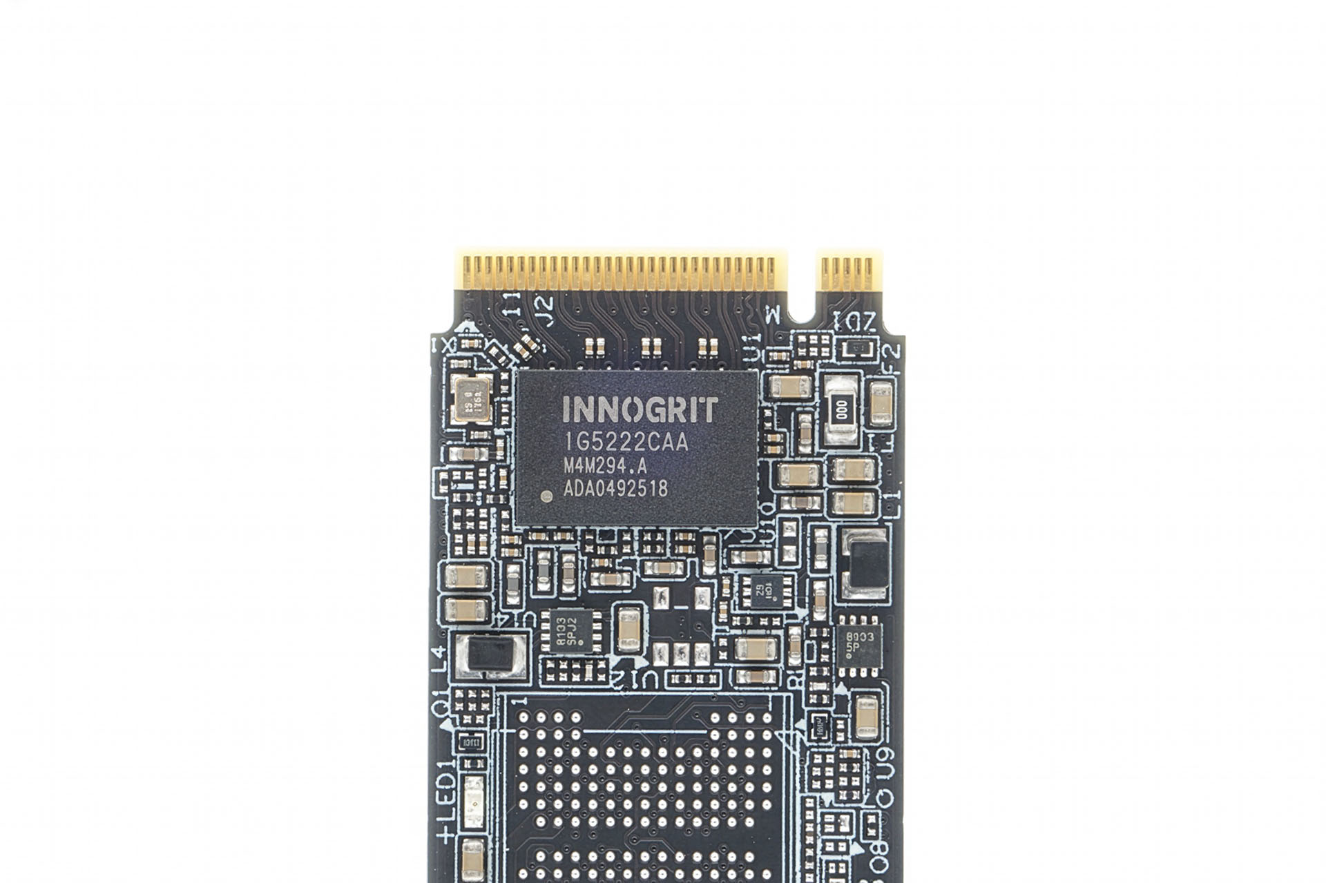 コントローラーはDRAMレス向けのINNOGRIT「IG5222」を採用。2025年3月に発表された比較的新しいコントローラーだ