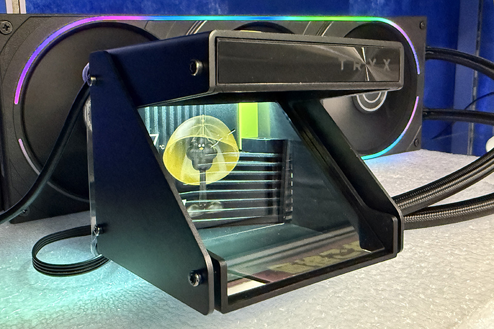 ホログラフィック表示機能を搭載したTRYXの水冷CPUクーラー「HOLO 360