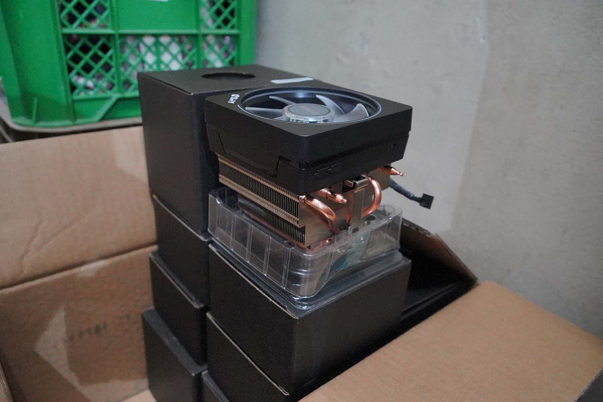 1,500円(保証無し新品)