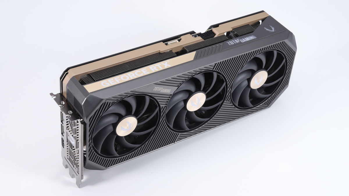 ZOTAC GAMING GeForce RTX 5080 SOLID OC