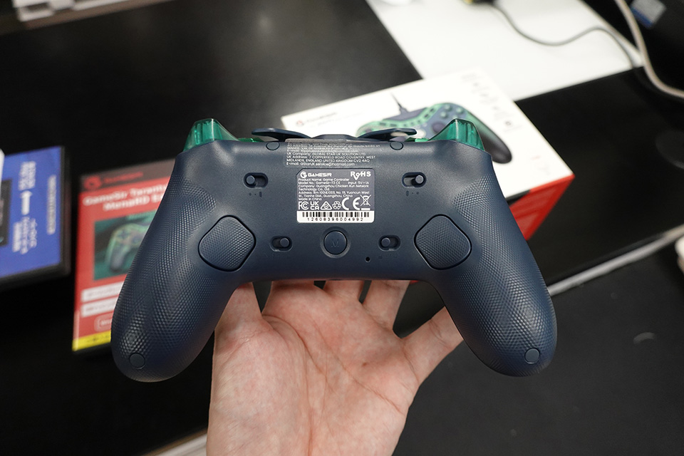 GameSirの低遅延ゲームパッド「Tarantula 8K PC」にプロ格闘ゲーマー