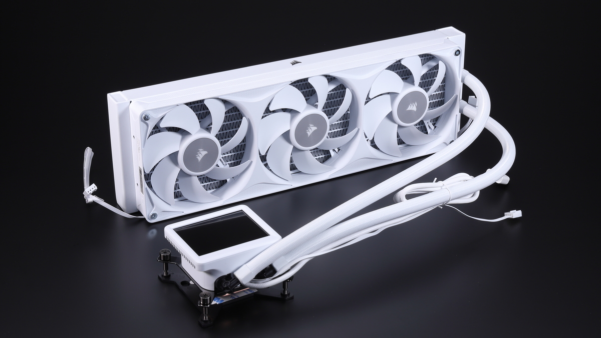 CORSAIR NAUTILUS II 360 RS LCD White