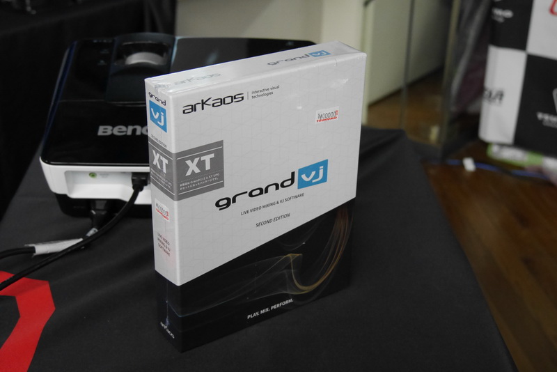 プロジェクションマッピングを実現するソフト、ArKaosの「Grand VJ2 XT」。価格は税別10万円