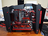 改造PCケースのイベントが開催、美しいMOD PCも多数展示 - AKIBA PC