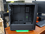 ケースとPC 青と黒、人気のATXケースNZXT H440-PLUSシリーズに新色モデル