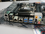 ワークステーション用だけどゲームやOC機能も搭載したX99マザーが登場