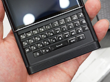 スライド式キーボード搭載の5.4型スマホ「BlackBerry PRIV」が登場
