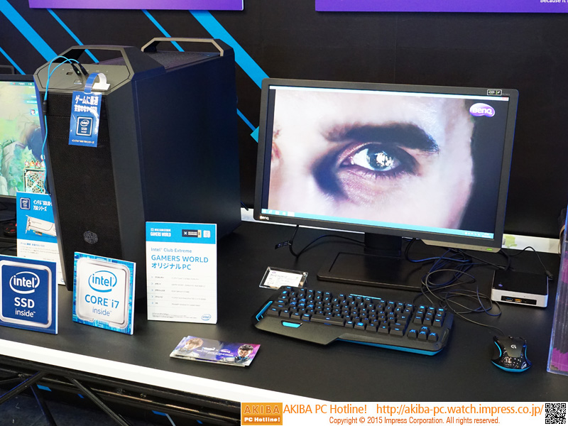 BenQブース、同社のゲーム向け液晶ディスプレイが高スペックPCとともにデモされていた