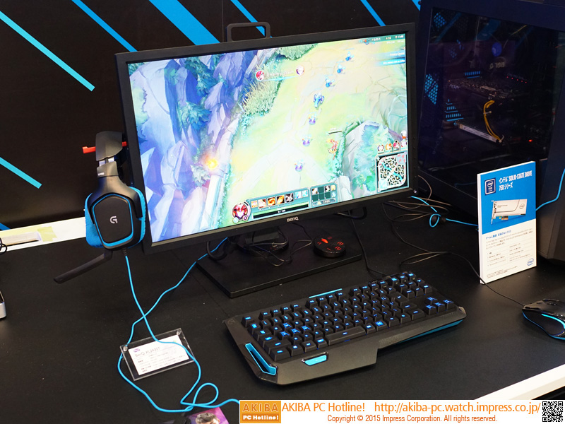 BenQブース、同社のゲーム向け液晶ディスプレイが高スペックPCとともにデモされていた