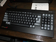 シャープ X1 turbo ZIIIの美品が税込6.3万円 （取材中に見つけた