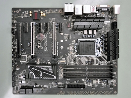 MSI台湾本社で聞いた「ゲーミングマザー = カーボン戦略」 赤の次は