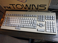 FM TOWNS II モデルMAの美品が23日から販売、税込3.8万円 （取材中に