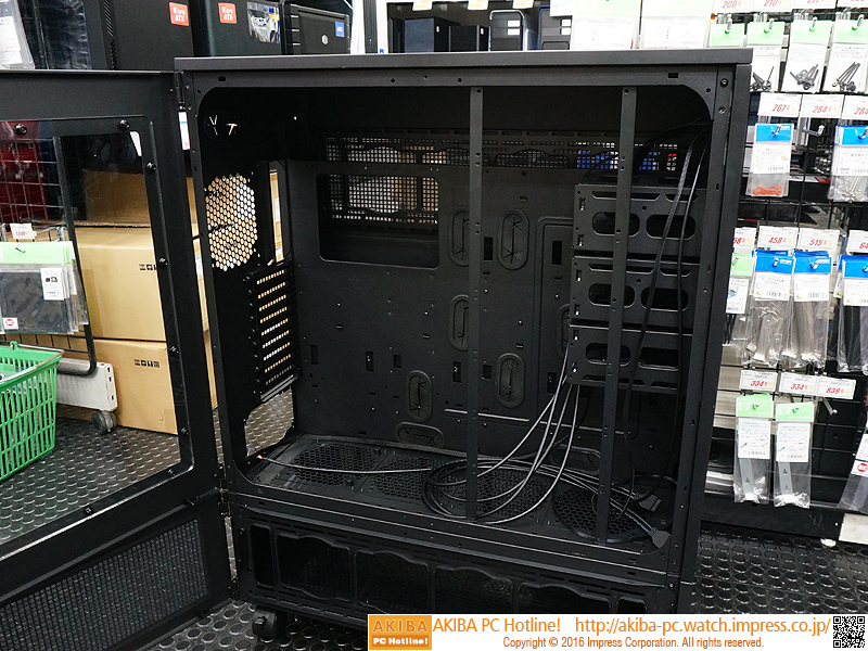 Core W100の内部