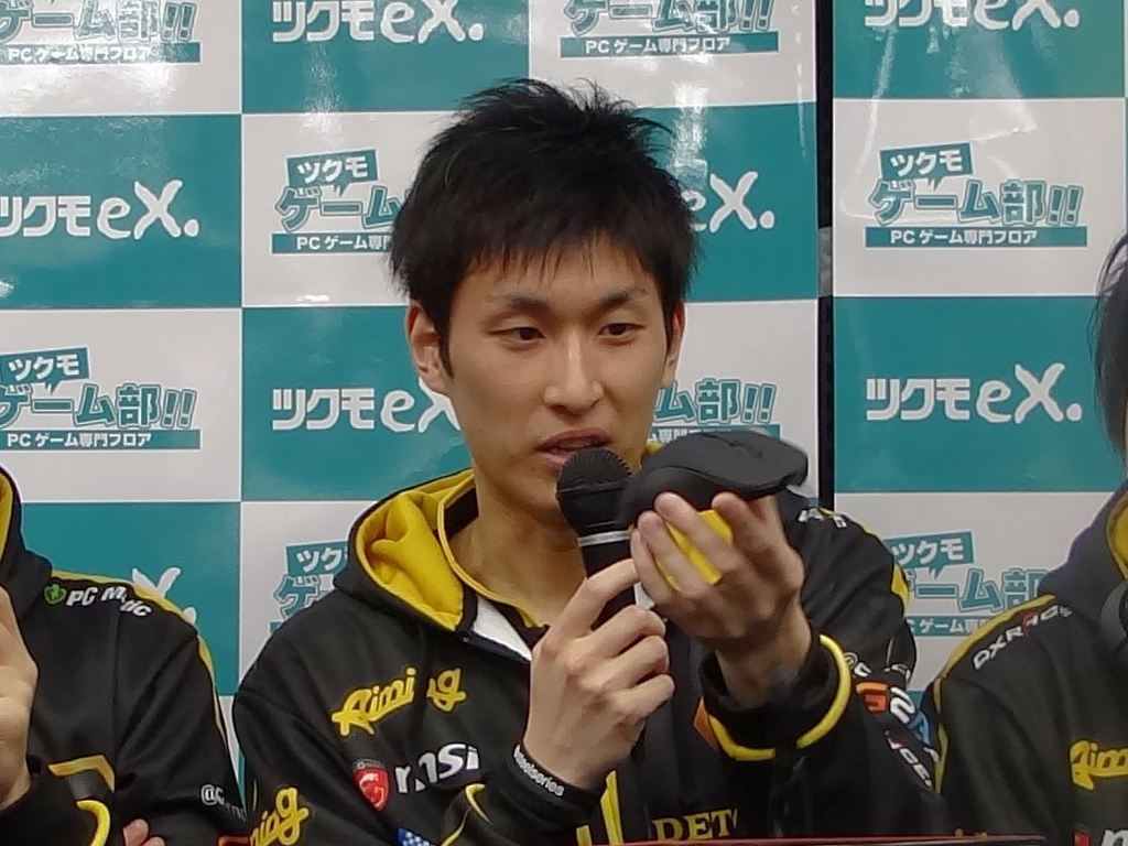 「RIVAL 300」を語るStylishNoob選手