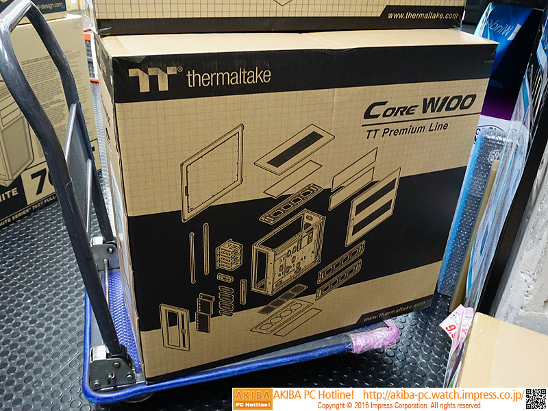 製品パッケージ