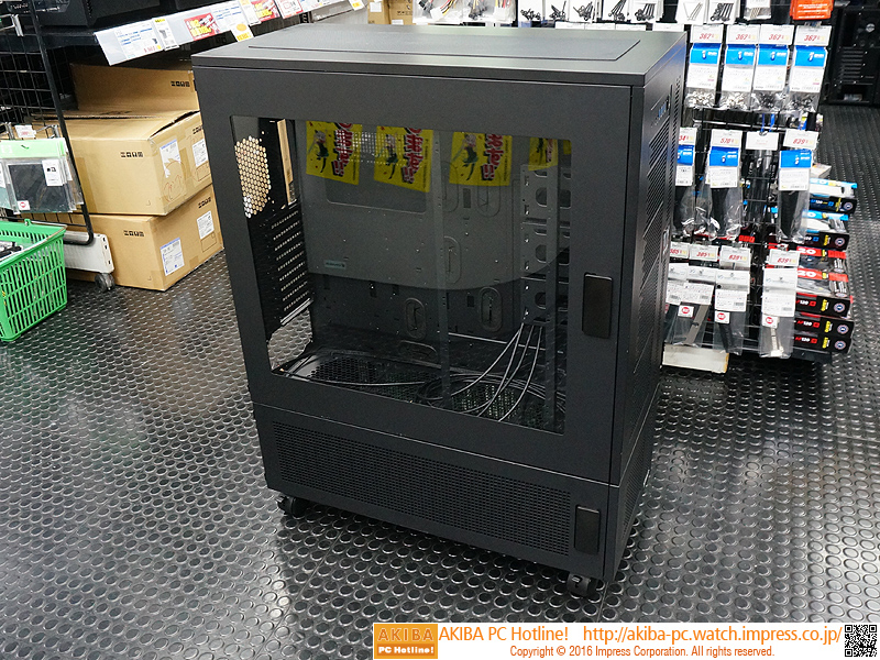 側面カバーを閉じた状態