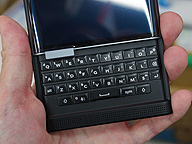BlackBerry PRIV　スライド式キーボードスマホ　ブラックベリー BlackBerry PRIV(日本限定モデル)発売、スライド式物理QWERTY