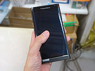 美品 BlackBerry PRIV　スライド式キーボードスマホ　ブラックベリー BlackBerry PRIV(日本限定モデル)発売、スライド式物理QWERTY
