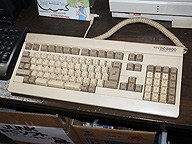 NEC PC-88VAの中古品が税込4.1万円、キーボード付き （取材中に見つけ