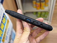 スマホ画面をテレビに出力できるスティックPCが登場、ASUS製 - AKIBA