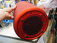 Mac Pro風の円筒形Mini-ITXケースに新色が登場、“朱鼓”が発売 - AKIBA