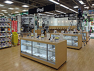 新橋駅前に超大型pc店誕生 ツクモデジタル ライフ館 を早速訪問してみた Akiba Pc Hotline