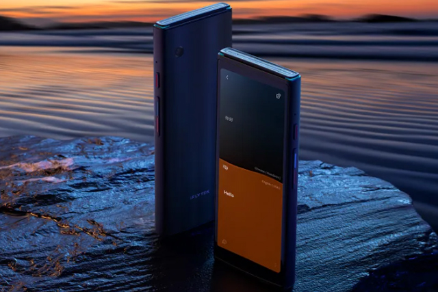 AI翻訳機「iFLYTEK Smart Translator」