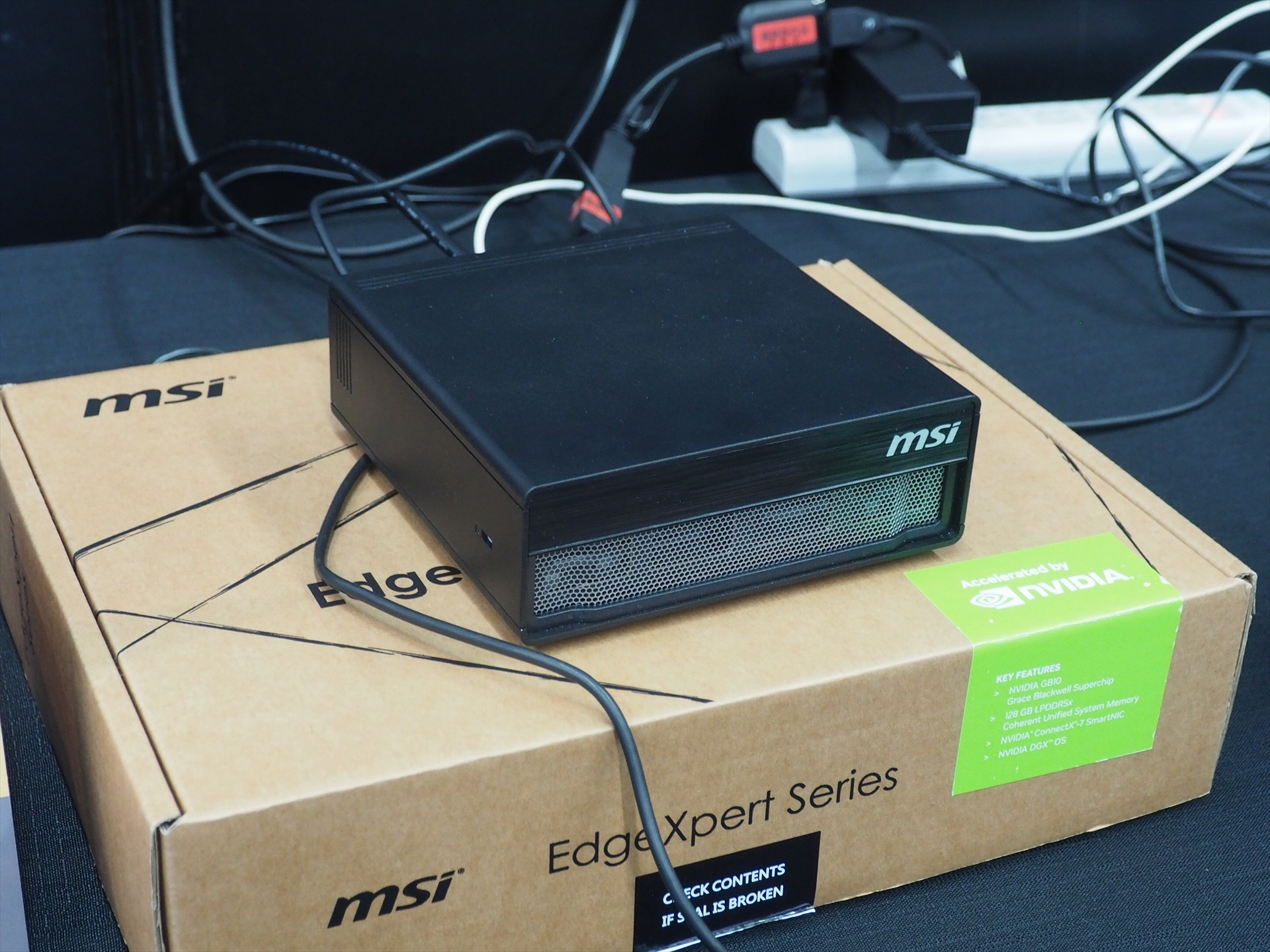 MSIのDGX Sparkベースの製品