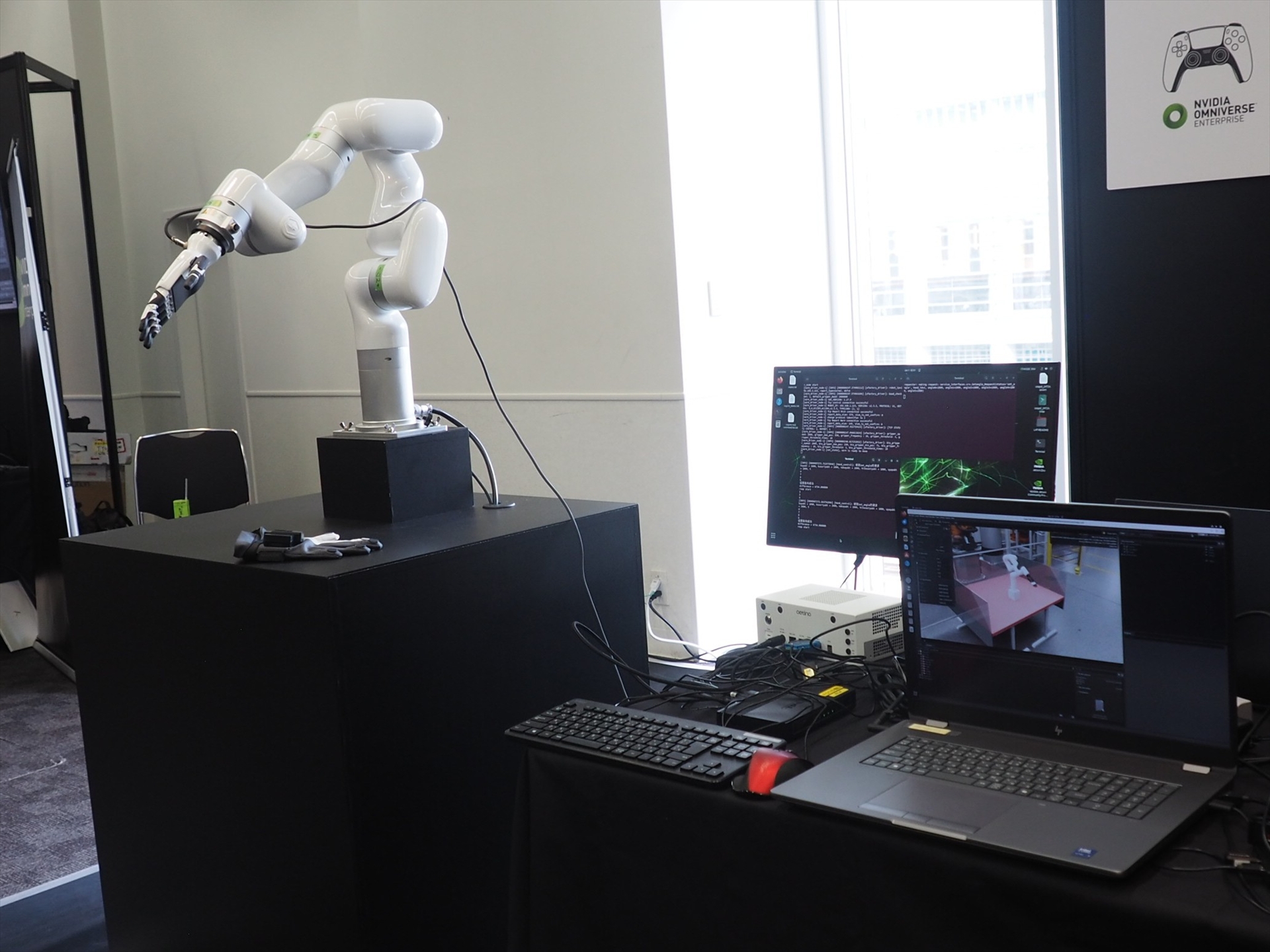 アームロボットの展示